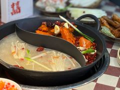 -赵美丽·重庆社区火锅·直营店(火车东站·中豪国际店)