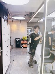 点击看大图 -藤野造型烫发染发