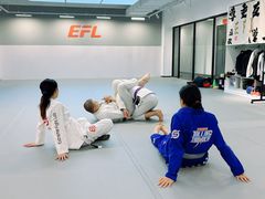 -EFL巴西柔术·综合格斗·泰拳·少儿体能训练(虹桥德必馆)