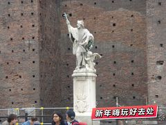 -斯福尔扎古堡