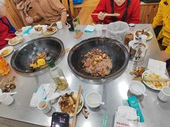 -屯老二农家铁锅炖·行业领军者(梅江店)