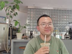 -爱樂咖啡(青年体育公园店)