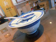 -黄氏许牛奶甜品专家(水晶街店)