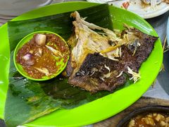 -明记烧鱼美味店