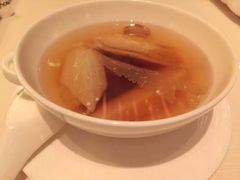 菜胆松茸汤-天龙轩(香港丽思卡尔顿酒店)