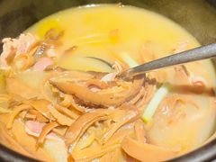 笋煨猪肚汤-凤凰湘语(浦东旗舰店)