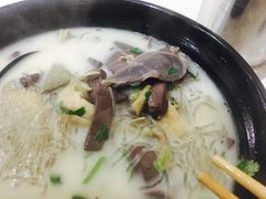 -津津老鸭粉丝馆(正东路店)