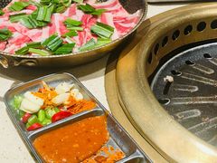 -蚂蚁洞·烤肉大营地(上海静安大悦城店)