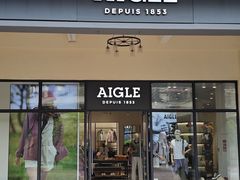 -王府井奥莱临潼小镇(临潼店)