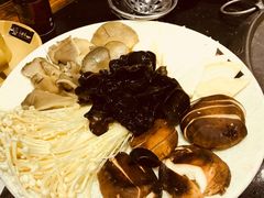 -唇辣号重庆老火锅(石担路店)