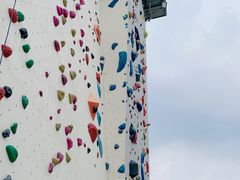 -问山MountQuest攀岩馆