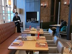 -松咖啡自助餐厅·松北香格里拉