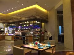 -华邑酒店·鲜艳全日自助餐厅