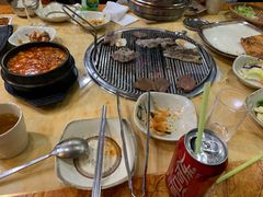 -牛信亭韩国料理·炭火烤肉(紫藤路店)