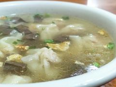 鸭血小馄饨-上海特色小笼店(铁岭路90弄小区店)