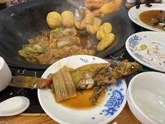 -山城家常菜铁锅炖鱼