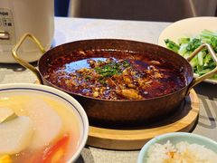 -有红鸡毛店·川菜(建设路店)