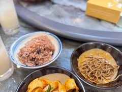 -蓝田九大碗民俗食府(蓝田店)