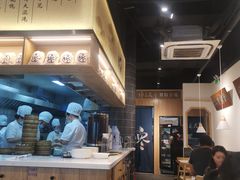 -馋三尺蟹粉小笼(人民广场店)