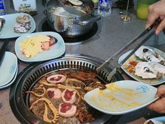 -金滏山·烤肉海鲜火锅自助(襄阳万达店)