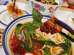 -窄巷口生烫牛肉米线(客村店)