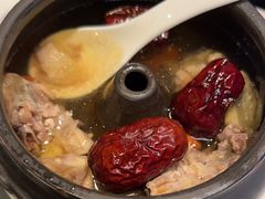 -云海肴·汽锅鸡·云南菜(天山百盛优客店)