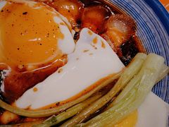 黑椒汁猪扒煎双蛋饭-澳门陈光记烧味饭店(南京德基广场店)