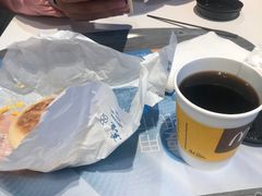 -麦当劳(杨林得来速店)