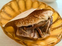 -洪峰浩老北京烧饼夹肉(角门路店)