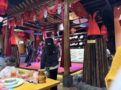 -老滇山寨•云南特色菜•地方菜•民族风情歌舞表演(金碧店)