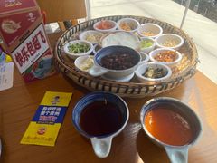 -包整·丝娃娃(一览甲秀楼风景店)