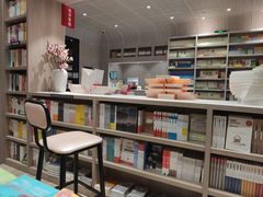 -钟书阁(群光广场店)