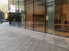 -Apple零售店(华贸购物中心店)