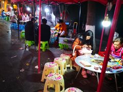 -花溪王记牛肉粉(四季花溪商场店)