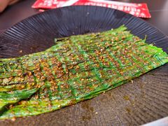 -许哥东北烧烤·铁丳烤串·宫后夹肉(繁花中心店)