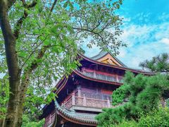 -龙华寺