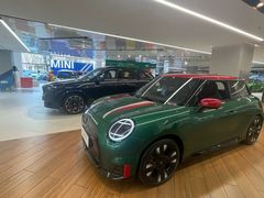 -北京盈之宝宝马&MINI4S店(望京店)