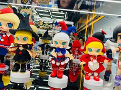 -泡泡玛特POPMART(侨福芳草地店)