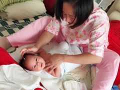 -爱的果实月嫂育婴师(世纪东方店)