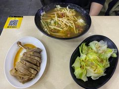 -龙记桂林米粉(财满街店)