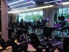 -威克健身游泳(万菱汇店)