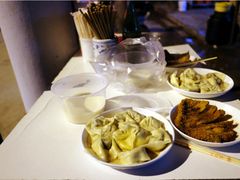 馄饨+炸猪排-潘国仙耳光馄饨(黄家阙路店)