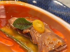 -浅深(世茂滨江精品店)