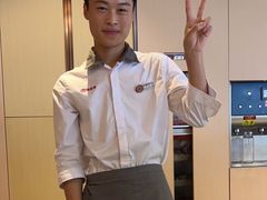 -海底捞火锅(新松江路生日主题店)