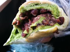 抹茶红豆面包-仟吉KenGee(武汉高铁站店)