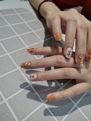 -UGIRL有个美甲