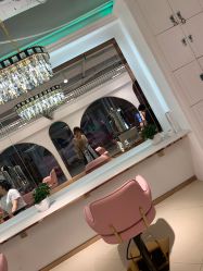 -BULB STUDIO 巴柏明星发型工作室