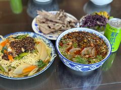 -吾穆勒蓬灰牛肉面·清真(北滨河中路店)