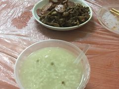 -蓝精灵饺子店
