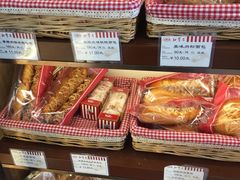 -红宝石·鲜奶小方·海派西点房(金杨店)